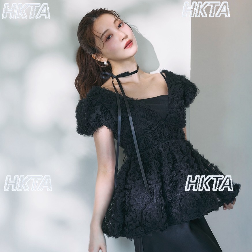 Mesh Top Layering - 日本の立体花柄メッシュバブル半袖トップス、黒のシャツ、エレガントなレースアップウエスト、スリムでスイートでキュートなブラウス、女性用