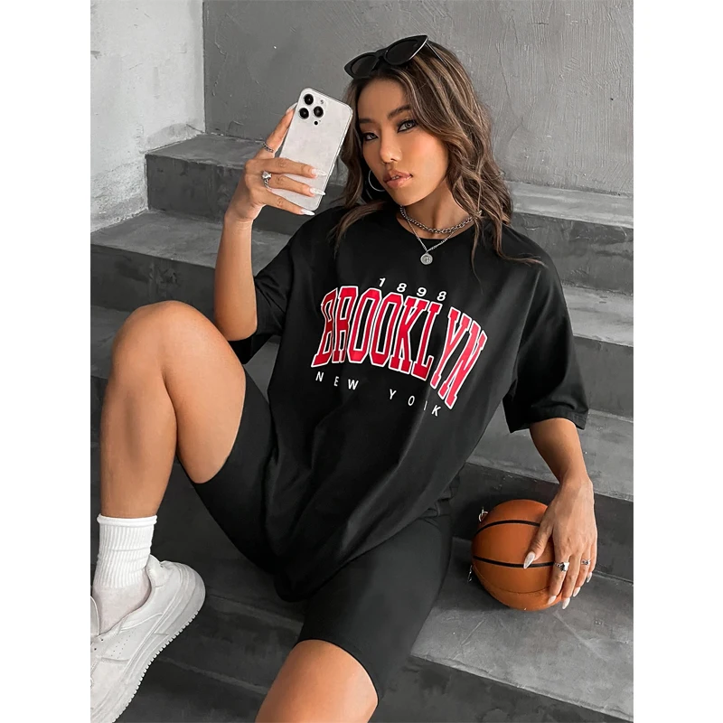 ファッションヴィンテージレディース Tシャツ 1898 ブル - Street Fashion New York 2025 のレビューと価格