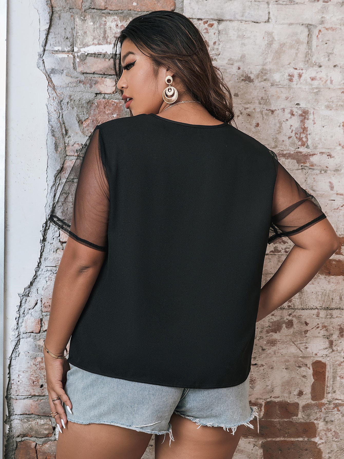 プラスサイズの女性用カラーブロックブラウス、Vネックメッシュ - Mesh Top Layering のレビューと価格