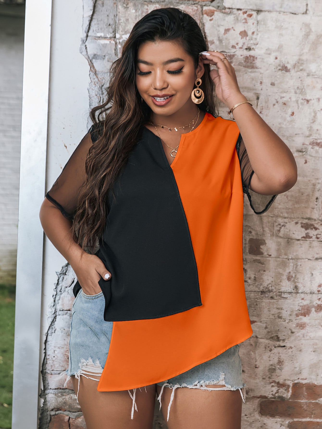 プラスサイズの女性用カラーブロックブラウス、Vネックメッシュ - Mesh Top Layering のレビューと価格