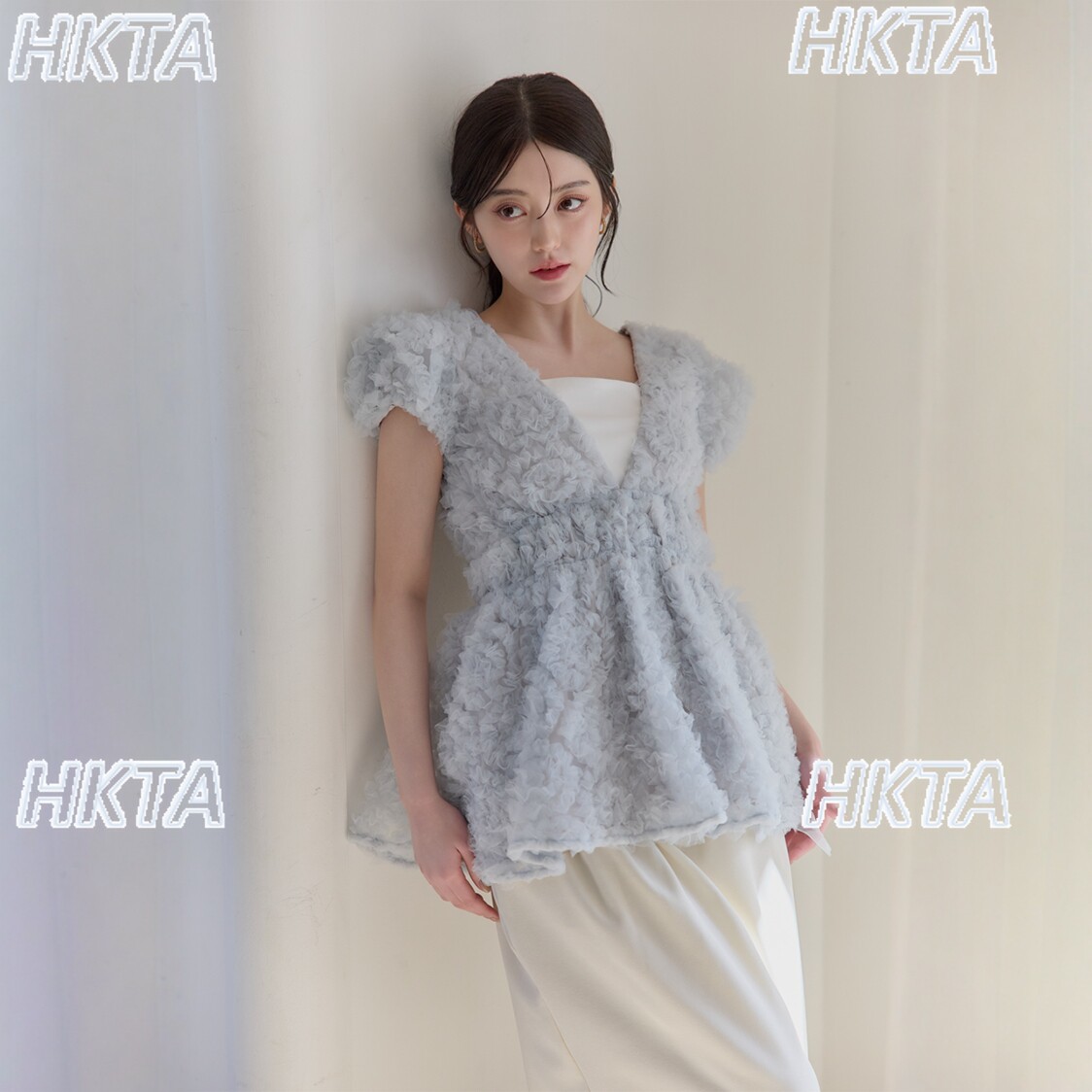 日本の立体花柄メッシュバブル半袖トップス、黒のシャツ、エレガ - Mesh Top Layering のレビューと価格